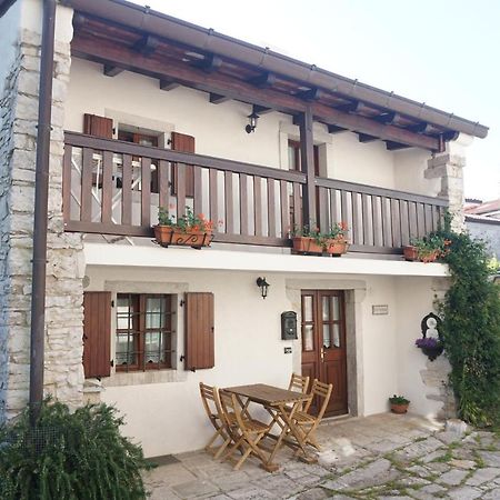 Casa Vacanze Alenka Borgo Grotta Gigante Exteriör bild