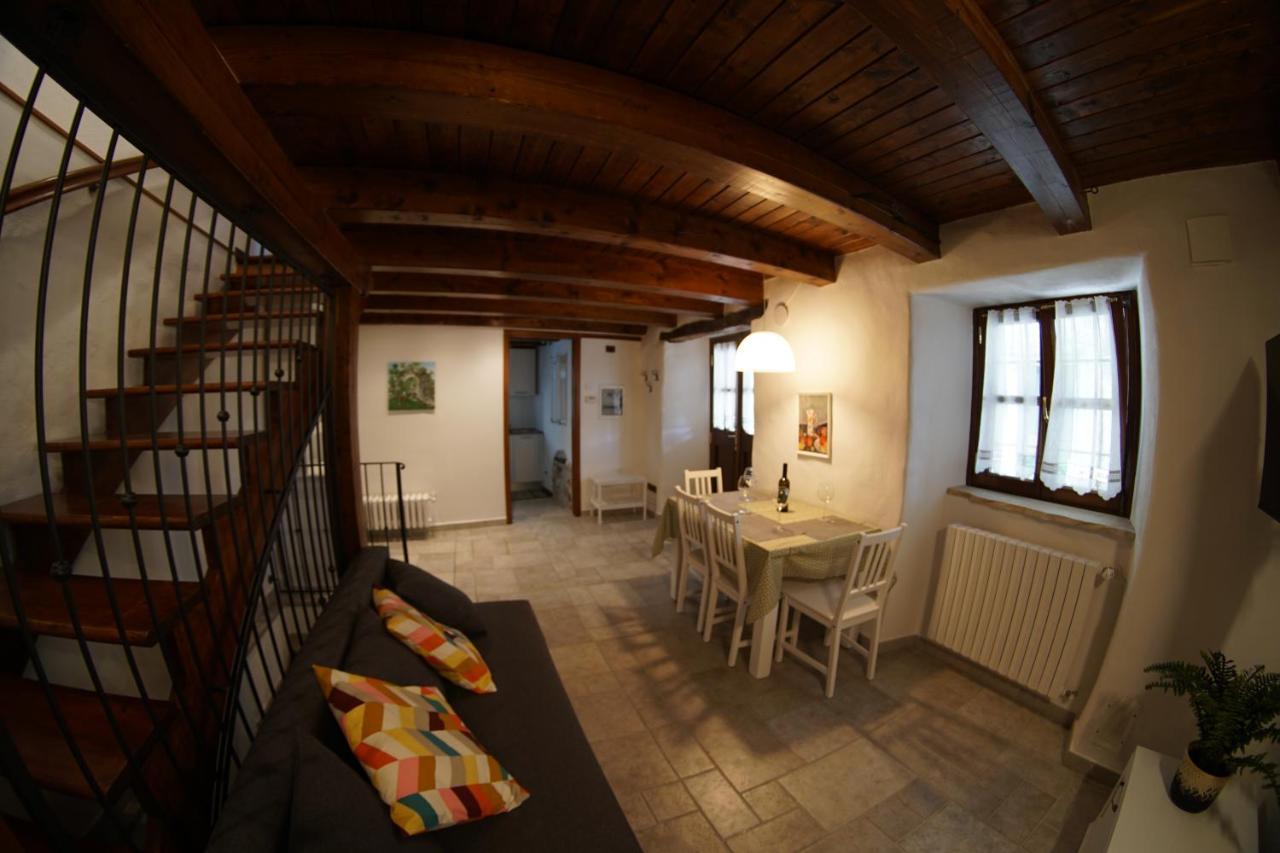 Casa Vacanze Alenka Borgo Grotta Gigante Exteriör bild